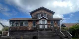 898 Evergreen Walk Gallery 1