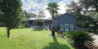 Pool Home with Solar Panels in Central Niceville Pool Home with Solar Panels in Central Niceville Gallery 3