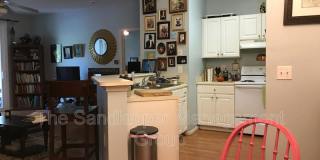 60 Fenwick Hall Allee Gallery 4