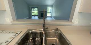 3 Bedroom 2.5 Bathroom Townhome located in Pelican Bay Gallery 14