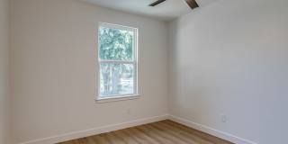 1723 West Park Place Gallery 43