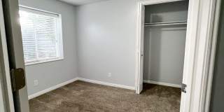 1528 W Duffy's Ln Gallery 21