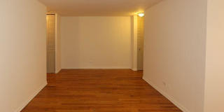538 Roscoe Gallery 9