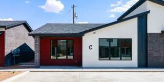 406 38th Street Gallery 1