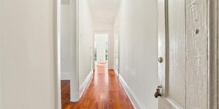 527 ST. ANN Gallery 3