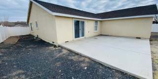 Gorgeous Remodeled Spacious 4 bedroom Gallery 41