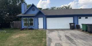 Beautiful and Stylish 3 bedroom & 2 bathroom Gallery 1