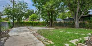 Updated 3 Bedroom Historic Home Near Woodlawn Lake in Northwest San Antonio Updated 3 Bedroom Historic Home Near Woodlawn Lake in Northwest San Antonio Gallery 37