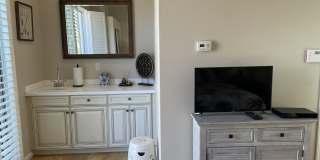 60189 Poinsettia Place Gallery 28