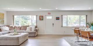 124 SW 2nd Avenue Gallery 1