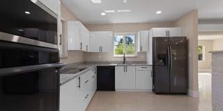 570 SE 2nd Avenue, Pompano Beach, FL 33060 - 8037 Gallery 1