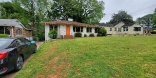 Room in 4 Bedroom Home at Morris Brown Dr SW Gallery 12
