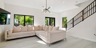19 Coral Way Gallery 4