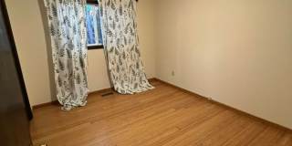 Beautiful One-Level Home with Sunroom, Vaulted Ceilings & Multiple Living Areas Gallery 25