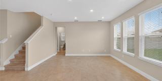 2546 WARREN ACRES Boulevard Gallery 17