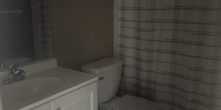 17th Place Apartments Gallery 6
