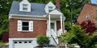 Available Now! 2-bed home in Ft. Thomas with lots to offer! Gallery 1
