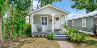Downtown 1 Bedroom Cottage Downtown 1 Bedroom Cottage Gallery 1