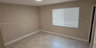 1990 NW 4th Ct Gallery 14