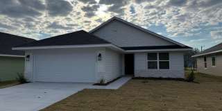 3 Bedroom 2 Bath In Savannah Station Gallery 1