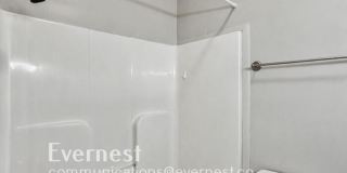 2418 East Franklin Street Gallery 8