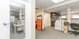 156 MAPLE Avenue E Gallery 14