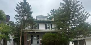 Timeless 3 Bedroom House! Gallery 1