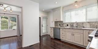 1304 San Vicente Blvd Gallery 8