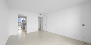 105 Lake Emerald Drive Gallery 16