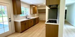 Luxury Living Redefined – Fully Renovated & Move-In Ready! Luxury Living Redefined – Fully Renovated & Move-In Ready! Gallery 7
