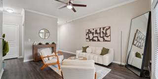 The Milano Gallery 12