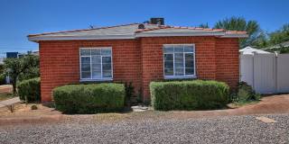 1923 W Earll Drive Gallery 8