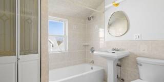 Nice 5 bed in Medford Gallery 12