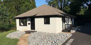 Cozy 2 Bedroom Duplex in Enderly Park Gallery 1