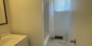 2 bedroom 1 bath duplex Gallery 7