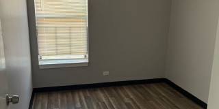 3054 West Madison St. Gallery 7