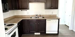 Spacious 4 Bed Home Near Bass Pro with Detached Garage  Fenced Yard Gallery 9