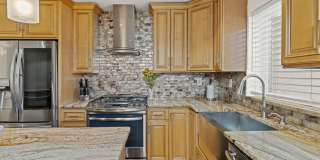 2006 ELLSWORTH Street Gallery 8