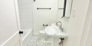 3/2 Duplex Conveniently Situated in an Established Neighborhood! Gallery 17