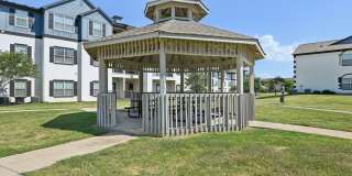 Riverside Gallery 27