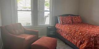 Room in 5 Bedroom Home at Formosa Ave Gallery 16