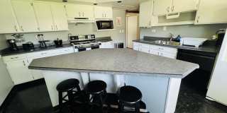7932 Sherwood Cir N 7932 Sherwood Cir N Gallery 1
