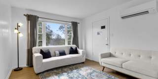 305B Connell Street Gallery 1