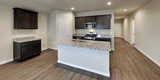 Spacious 4 Bedroom 2 Bathroom Home in Mustang Schools Gallery 5