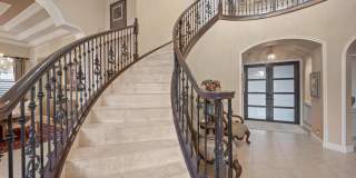 10771 Versailles Boulevard Gallery 23