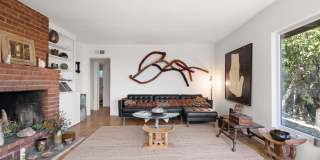 Fully Furnished: 3 bed/ 2 Bath Mid-Century Home w/views of Griffith Observatory in the Hollywood Hills! Gallery 5