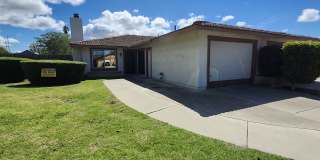 922 Oleander St Gallery 1