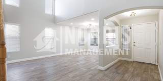 Beautiful Large Home w/A Pool Gallery 12