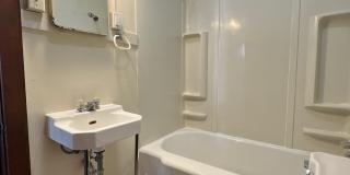 1260 University Avenue - 1 Gallery 6