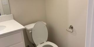 3 bedroom, 2.5 bathroom, 2 car garage Gated Neighborhood Gallery 30